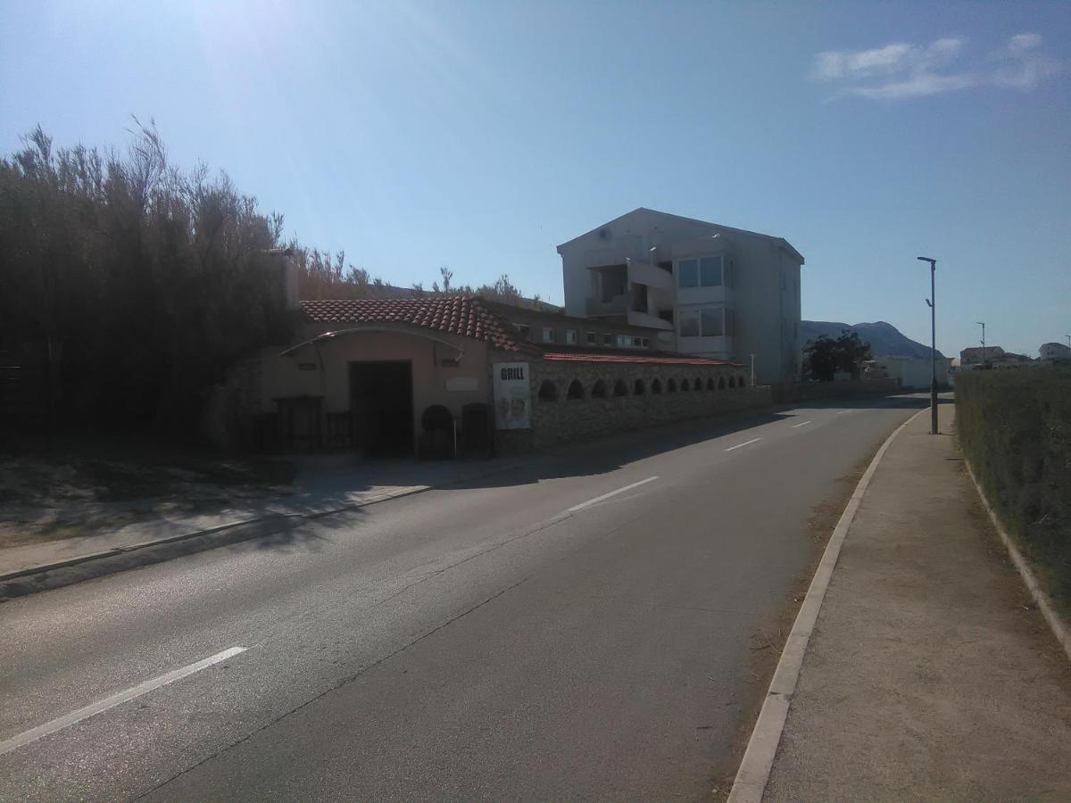 Apartmani Maja Pag Town Exterior photo